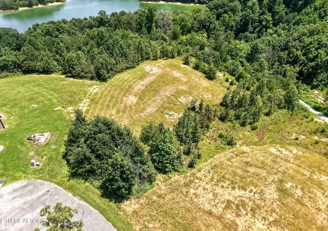 1st image of 0 Holly Bend Dr Dr, Byrdstown, TN 38549 | MLS# 3322339