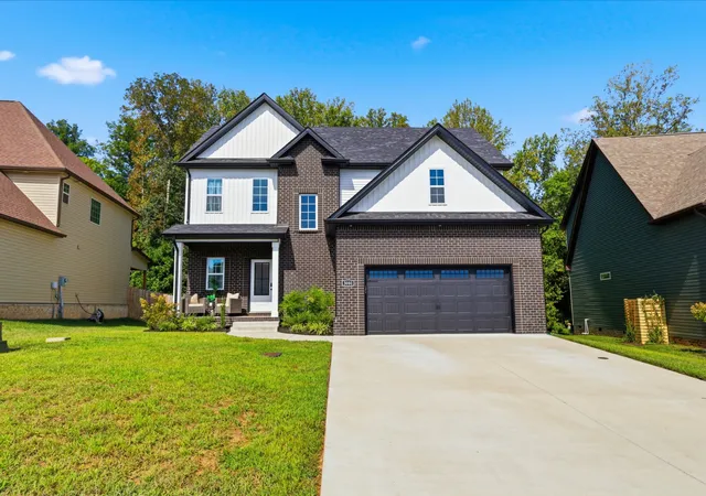 Photo 1 of Single family home for sale at 3000 Timberdale Dr, Clarksville, TN 37042 | MLS# 3322388 | Listing updated on 2026-09-07