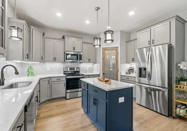 Photo 2 of Single family home for sale at 3000 Timberdale Dr, Clarksville, TN 37042 | MLS# 3322388 | Listing updated on 2026-09-07