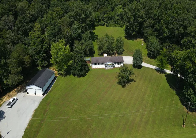 Single family home for sale at 7165 Highway 13 S, Waverly, TN 37185 | MLS# 3322444