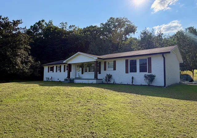 Photo 3 of Single family home for sale at 7165 Highway 13 S, Waverly, TN 37185 | MLS# 3322444 | Listing updated on 2026-09-21