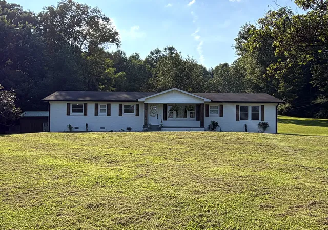 Photo 3 of Single family home for sale at 7165 Highway 13 S, Waverly, TN 37185 | MLS# 3322444 | Listing updated on 2026-09-21