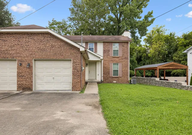 Photo 2 of Single family home for sale at 4806 Big Horn Dr, Old Hickory, TN 37138 | MLS# 3336171 | Listing updated on 2026-09-01