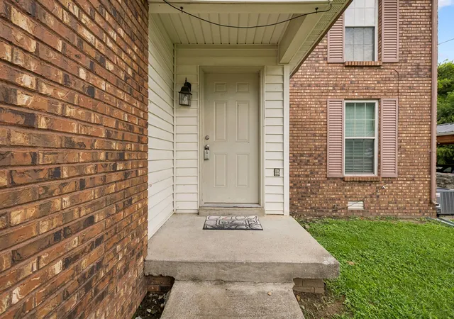 Photo 3 of Single family home for sale at 4806 Big Horn Dr, Old Hickory, TN 37138 | MLS# 3336171 | Listing updated on 2026-09-01