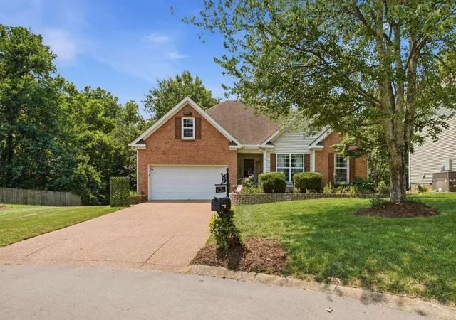 Photo 1 of Sale Pending at 1042 Watauga Ct, Thompsons Station, TN 37179 | MLS# 3322443 | Listing updated on 2026-09-09