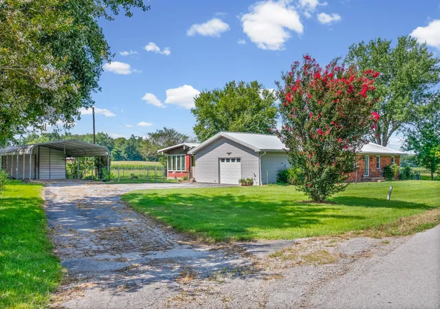2nd image of 421 Lewis Rd, Crofton, KY 42217 | MLS# 3322434