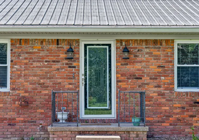 3rd image of 421 Lewis Rd, Crofton, KY 42217 | MLS# 3322434