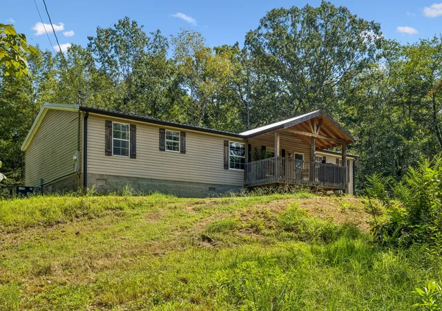 Photo 4 of Manufactured home for sale at 318 Lucas Ridge Ln, Waverly, TN 37185 | MLS# 3335907 | Listing updated on 2026-09-07