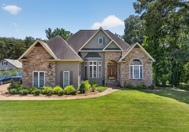 1st image of 25 W Laurel Ave, Mc Minnville, TN 37110 | MLS# 3333540