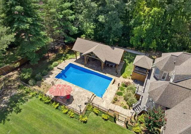 3rd image of 25 W Laurel Ave, Mc Minnville, TN 37110 | MLS# 3333540