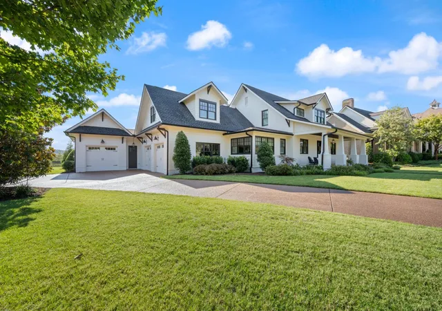 Photo 2 of Single family home for sale at 5182 Wildings Blvd, College Grove, TN 37046 | MLS# 3333612 | Listing updated on 2026-09-02