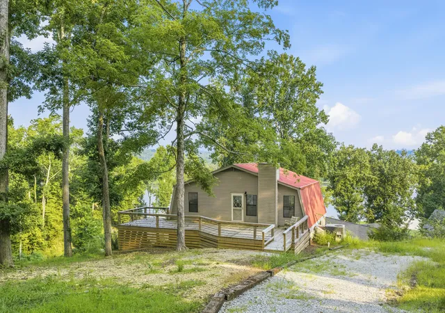 Photo 3 of Single family home for sale at 1124 Woodlawn Shrs Rd, Sugar Tree, TN 38380 | MLS# 3328735 | Listing updated on 2026-08-16
