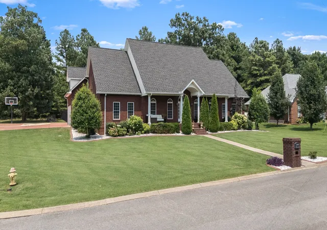 Photo 3 of Single family home for sale at 106 Finch Ln, Shelbyville, TN 37160 | MLS# 3499834 | Listing updated on 2026-10-29