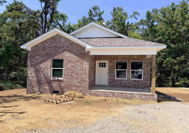 Photo 1 of Single family home for sale at 185 Hardin Rd, Savannah, TN 38372 | MLS# 3326369 | Listing updated on 2026-08-28