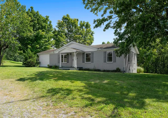 2nd image of 411 Purtle Rd, Lafayette, TN 37083 | MLS# 3332221