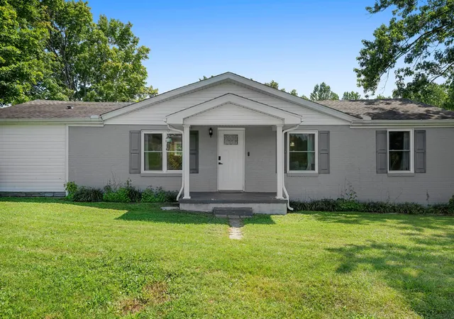 Photo 3 of Single family home for sale at 411 Purtle Rd, Lafayette, TN 37083 | MLS# 3332221 | Listing updated on 2026-09-13