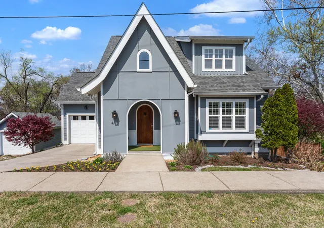 Photo 2 of Single family home for sale at 417 Patina Cir, Nashville, TN 37209 | MLS# 3529876 | Listing updated on 2026-09-06