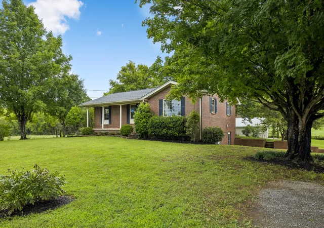 3rd image of 575 Centerville Rd, Lebanon, TN 37087 | MLS# 3335287