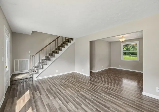 5th image of 305 Cainridge Dr, Clarksville, TN 37040 | MLS# 3510433