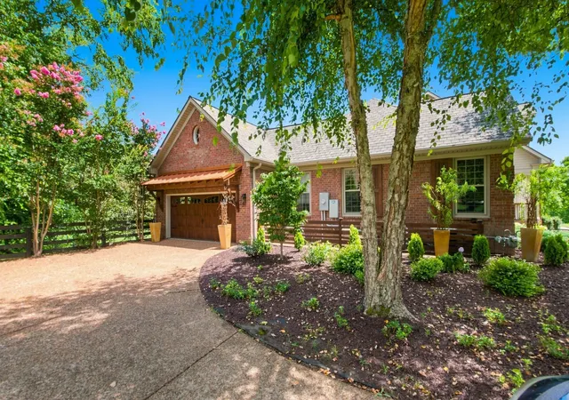 Photo 3 of Single family home for sale at 3026 Trotters Ln, Franklin, TN 37067 | MLS# 3499622 | Listing updated on 2026-09-17