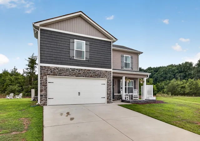 Photo 3 of Single family home for sale at 2002 Haystack Ct, Christiana, TN 37037 | MLS# 3501184 | Listing updated on 2026-09-23