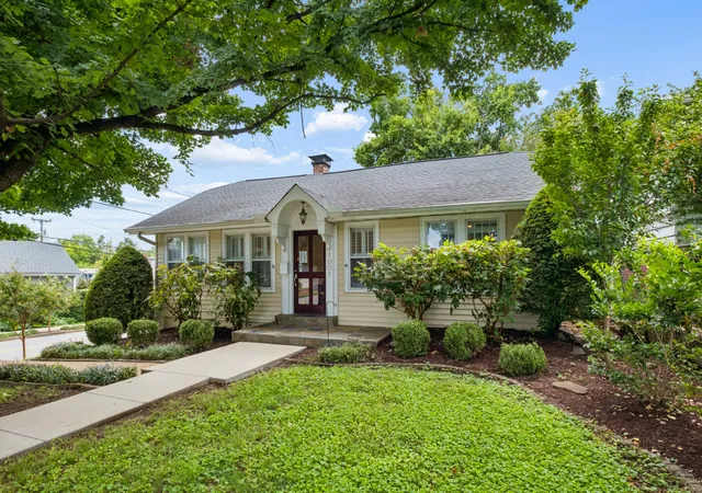 2nd image of 1001 Caldwell Ave, Nashville, TN 37204 | MLS# 3336174
