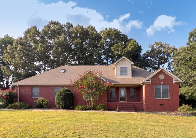 1st image of 61 Eastridge Rd, Fayetteville, TN 37334 | MLS# 3333539