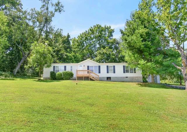 2nd image of 1928 Old Gallatin Rd, Portland, TN 37148 | MLS# 3520954