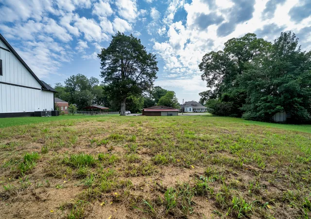 10th image of 0 5th Ave N, Decherd, TN 37324 | MLS# 3500964