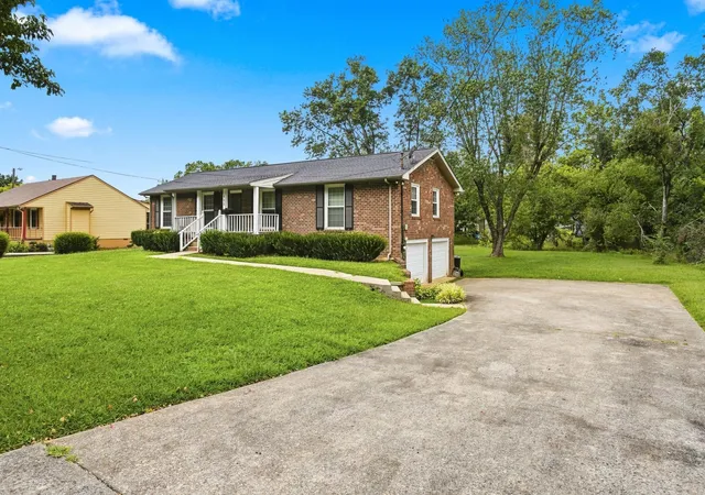 Photo 3 of Single family home for sale at 4236 Brick Church Pike, Whites Creek, TN 37189 | MLS# 3499782 | Listing updated on 2026-09-08