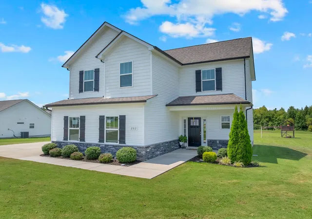 2nd image of 202 Durum St, Shelbyville, TN 37160 | MLS# 3333766