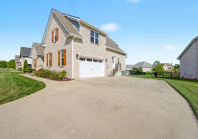 Photo 3 of Single family home for sale at 413 Sheas Way, Clarksville, TN 37043 | MLS# 3333626 | Listing updated on 2026-08-11