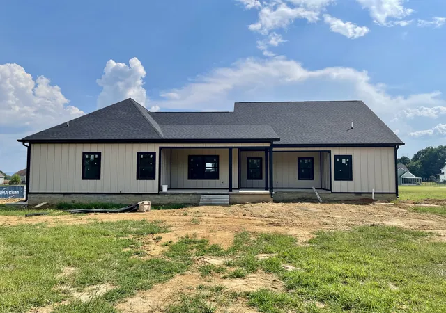 Photo 3 of Single family home for sale at 90 Pine Blf Ct, Winchester, TN 37398 | MLS# 3506107 | Listing updated on 2026-09-05