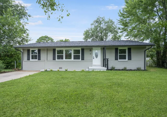 1st image of 6 E Bel Air Blvd, Clarksville, TN 37042 | MLS# 3333855
