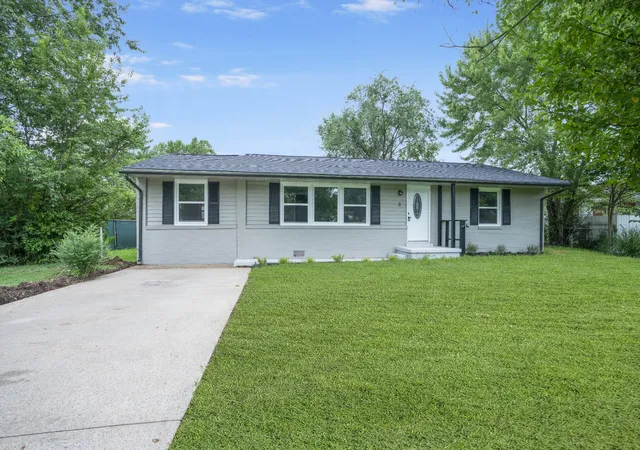 2nd image of 6 E Bel Air Blvd, Clarksville, TN 37042 | MLS# 3333855
