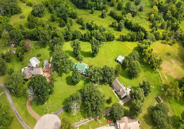 Photo 3 of Single family home for sale at 401 Bluegrass Ct, Lebanon, TN 37090 | MLS# 3509896 | Listing updated on 2026-08-28