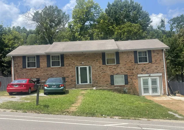 Photo 2 of Single family home for sale at 5137 Amalie Dr, Nashville, TN 37211 | MLS# 3508094 | Listing updated on 2026-08-11