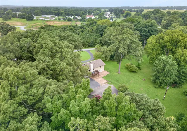 52nd image of 252 Edgewood Dr, Cadiz, KY 42211 | MLS# 3500849