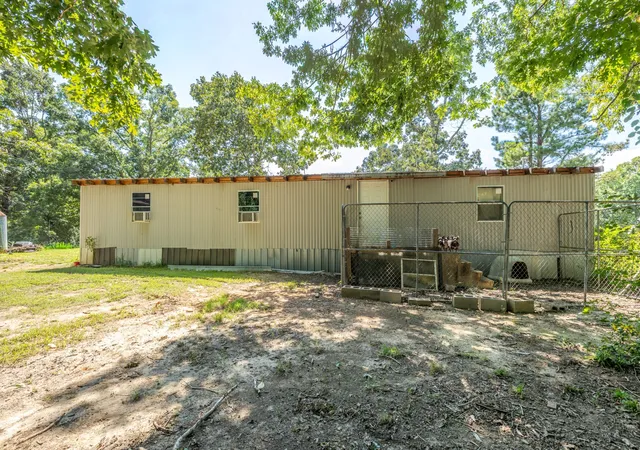 19th image of 179 Reeves Rd, Hohenwald, TN 38462 | MLS# 3499798