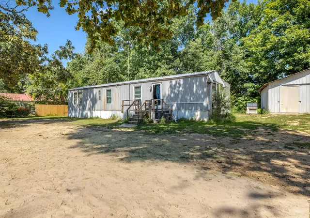 3rd image of 179 Reeves Rd, Hohenwald, TN 38462 | MLS# 3499798