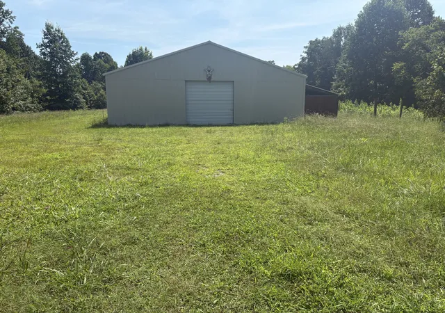 3rd image of 2350 Lewisburg Hwy, Pulaski, TN 38478 | MLS# 3333712