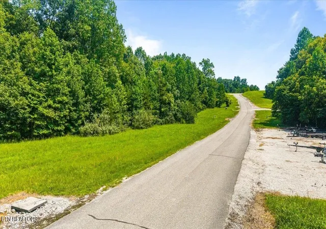 5th image of 44 Old Hearth, La Follette, TN 37766 | MLS# 3521082