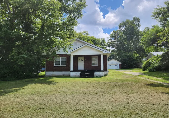 1st image of 805 Blackburn Ln, Columbia, TN 38401 | MLS# 3333658