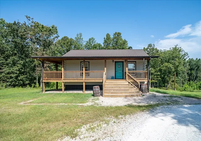 1st image of 620 Kimmins St, Hohenwald, TN 38462 | MLS# 3515454