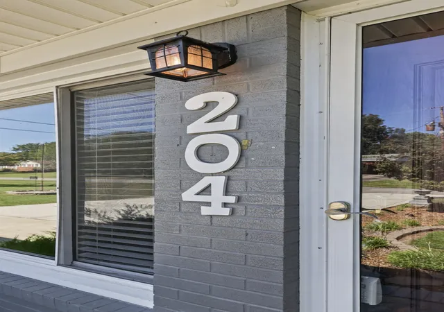 Photo 3 of Single family home for sale at 204 Homeward Ave, Winchester, TN 37398 | MLS# 3510602 | Listing updated on 2026-10-02