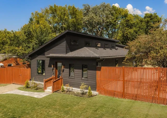 Photo 2 of Single family home for sale at 543 Norton Ave, Nashville, TN 37207 | MLS# 3464542 | Listing updated on 2026-10-05