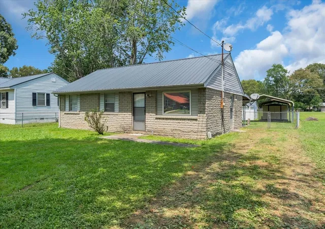 Photo 3 of Single family home for sale at 313 Helen St, Tullahoma, TN 37388 | MLS# 3333907 | Listing updated on 2026-08-13