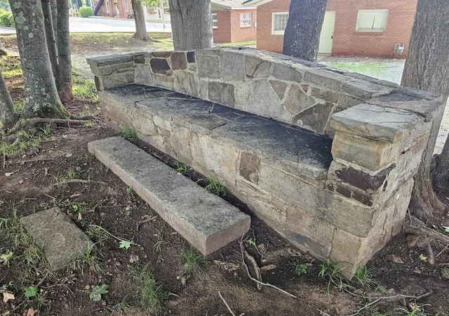 Photo 3 of Single family home for sale at 110 S Porter St, Winchester, TN 37398 | MLS# 3508033 | Listing updated on 2026-09-22