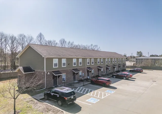 1st image of 156 Silver St, Tullahoma, TN 37388 | MLS# 3335992