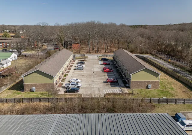 3rd image of 156 Silver St, Tullahoma, TN 37388 | MLS# 3335992